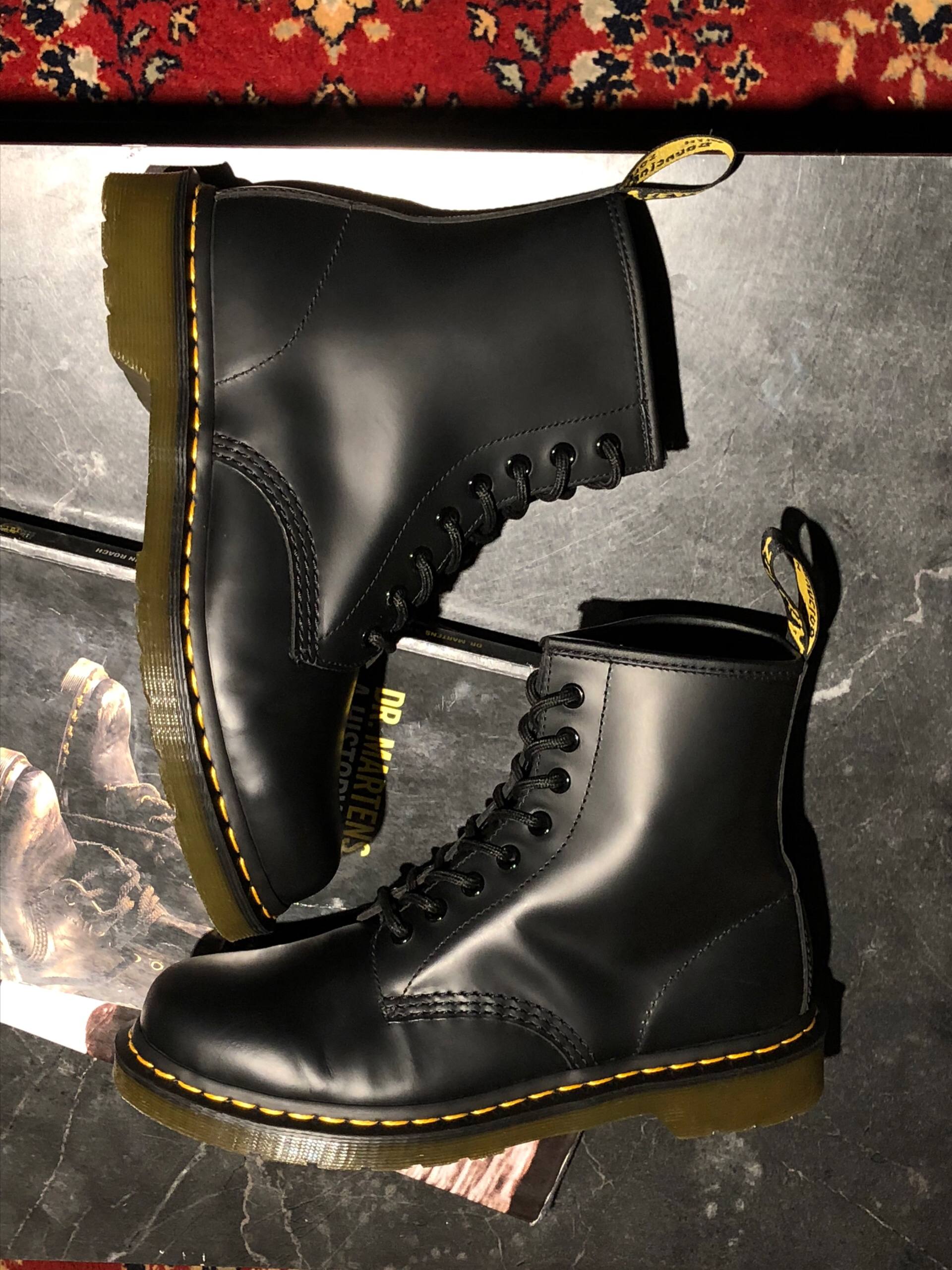 Dr. Martens 1460 - Black Smooth (UK 6 EU 40) Вживані черевики Dr. Martens 1460 - Black Smooth (UK 6½ EU 40)