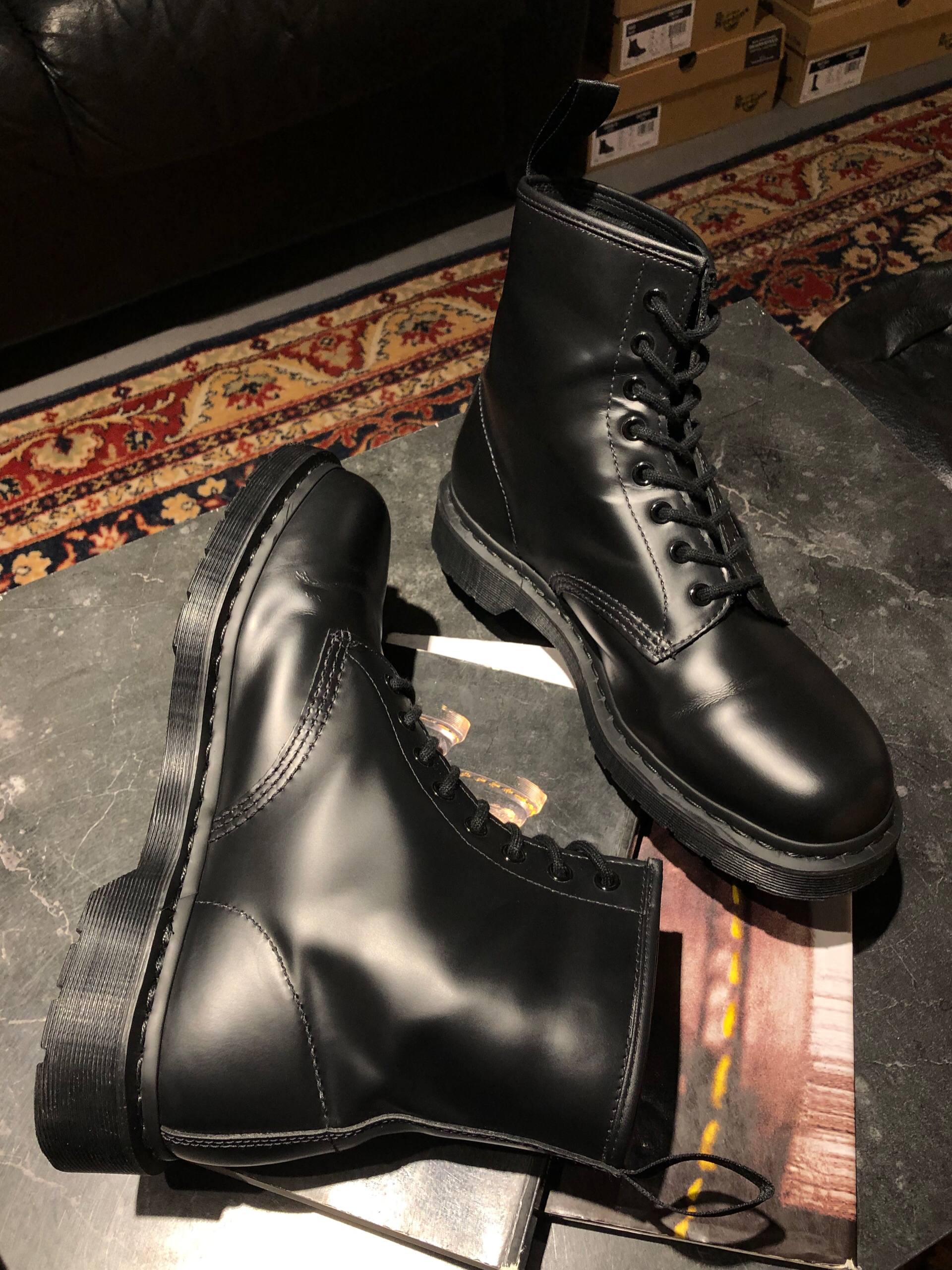 Dr. Martens 1460 Mono - Black Smooth (UK 9½ / EU 44) RESALE черевики Dr. Martens 1460 Mono - Black Smooth (UK 9 EU 44) Вживані Dr. Martens 1460 Mono - Black Smooth (UK 9 EU 44) Без дефектів Dr. Martens 1460 Mono - Black Smooth (UK 9 EU 44)