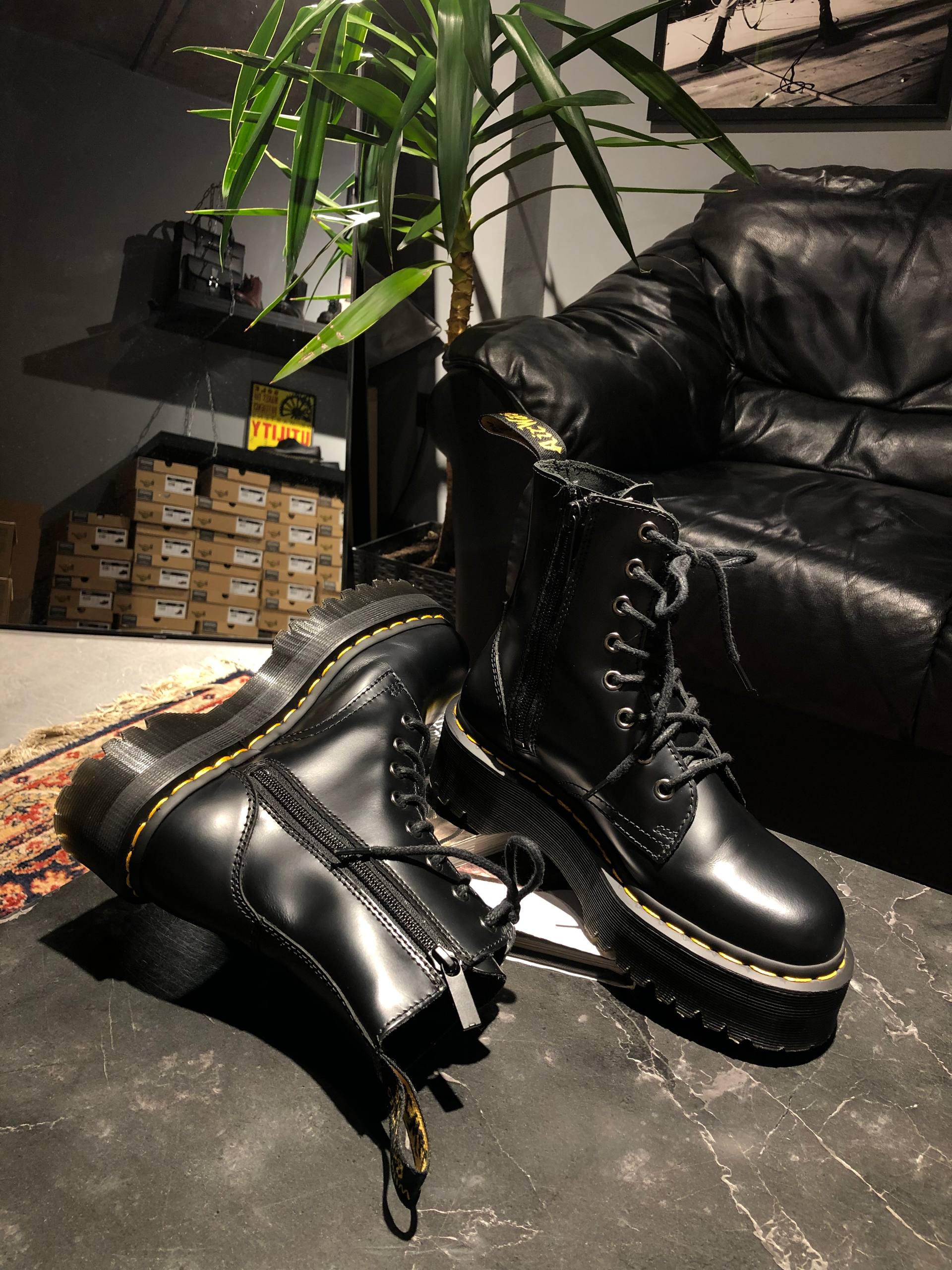 Dr. Martens Jadon - Black Polished Smooth (UK 4 EU 37) Уживані черевики Dr. Martens Jadon - Black Polished Smooth (UK 4 EU 37) в хорошому стані за доступною ціною