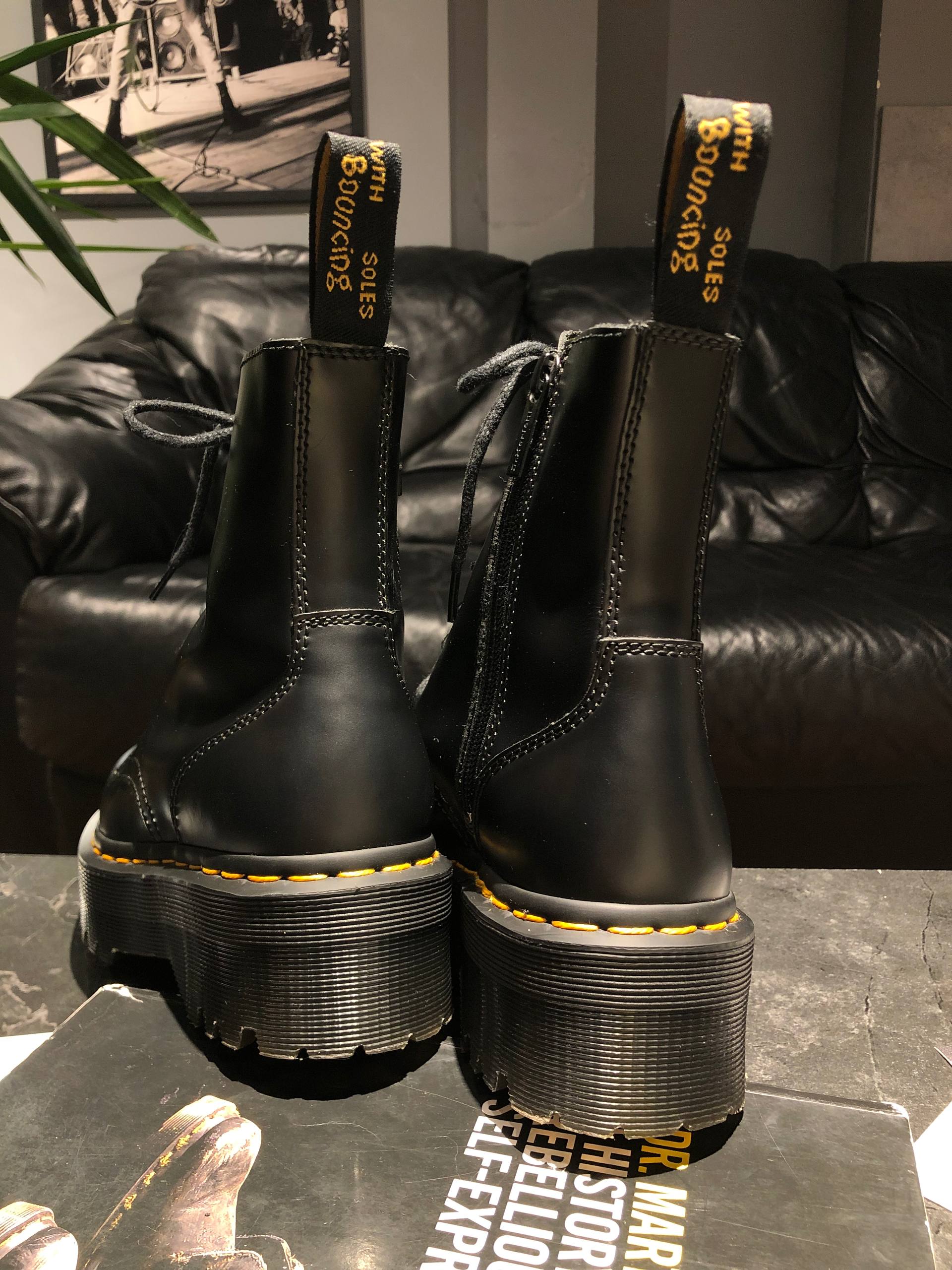 Dr. Martens Jadon - Black Polished Smooth (UK 4 EU 37) Уживані черевики Dr. Martens Jadon - Black Polished Smooth (UK 4 EU 37) в хорошому стані за доступною ціною