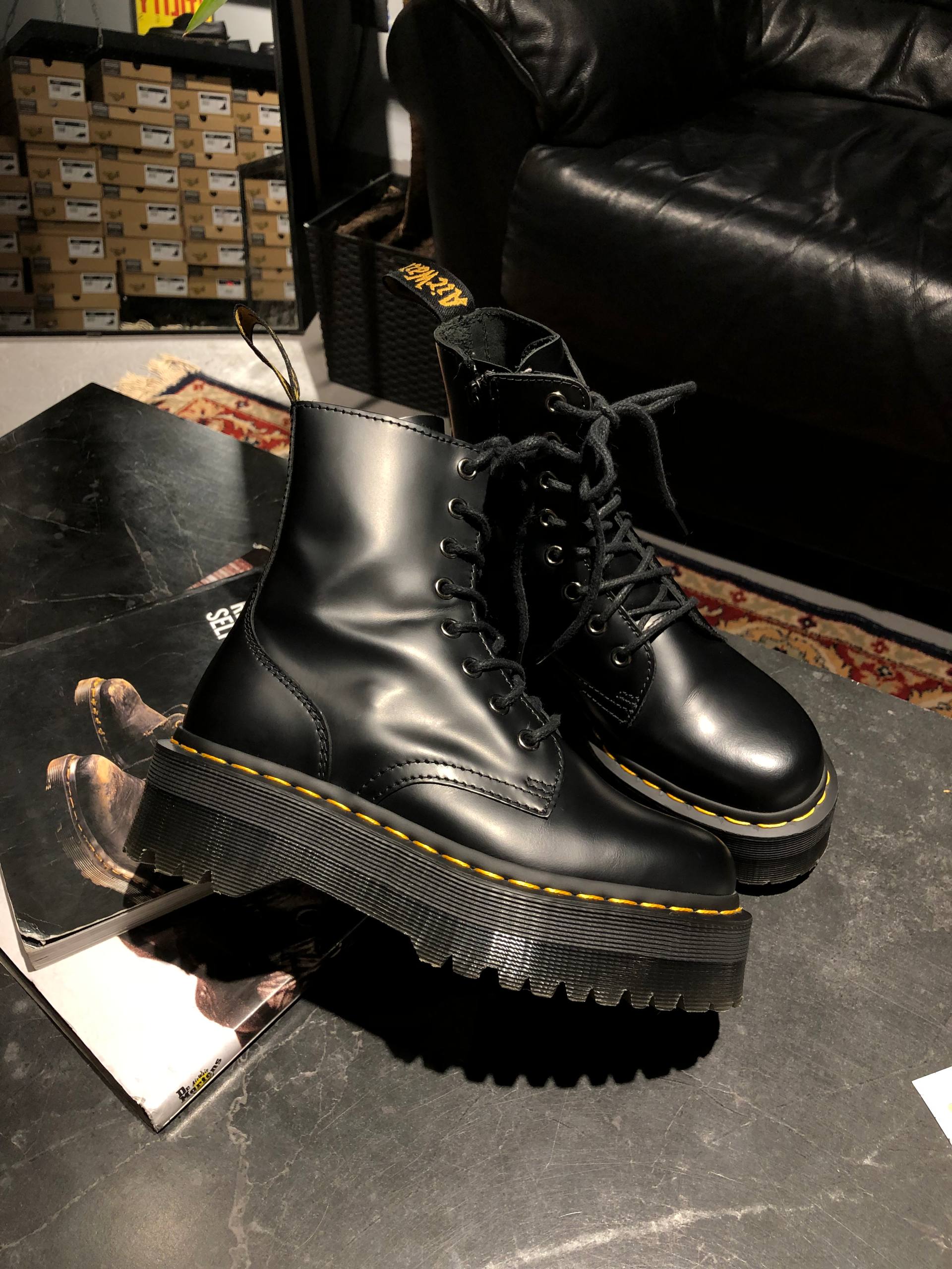 Dr. Martens Jadon - Black Polished Smooth (UK 4 EU 37) Уживані черевики Dr. Martens Jadon - Black Polished Smooth (UK 4 EU 37) в хорошому стані за доступною ціною