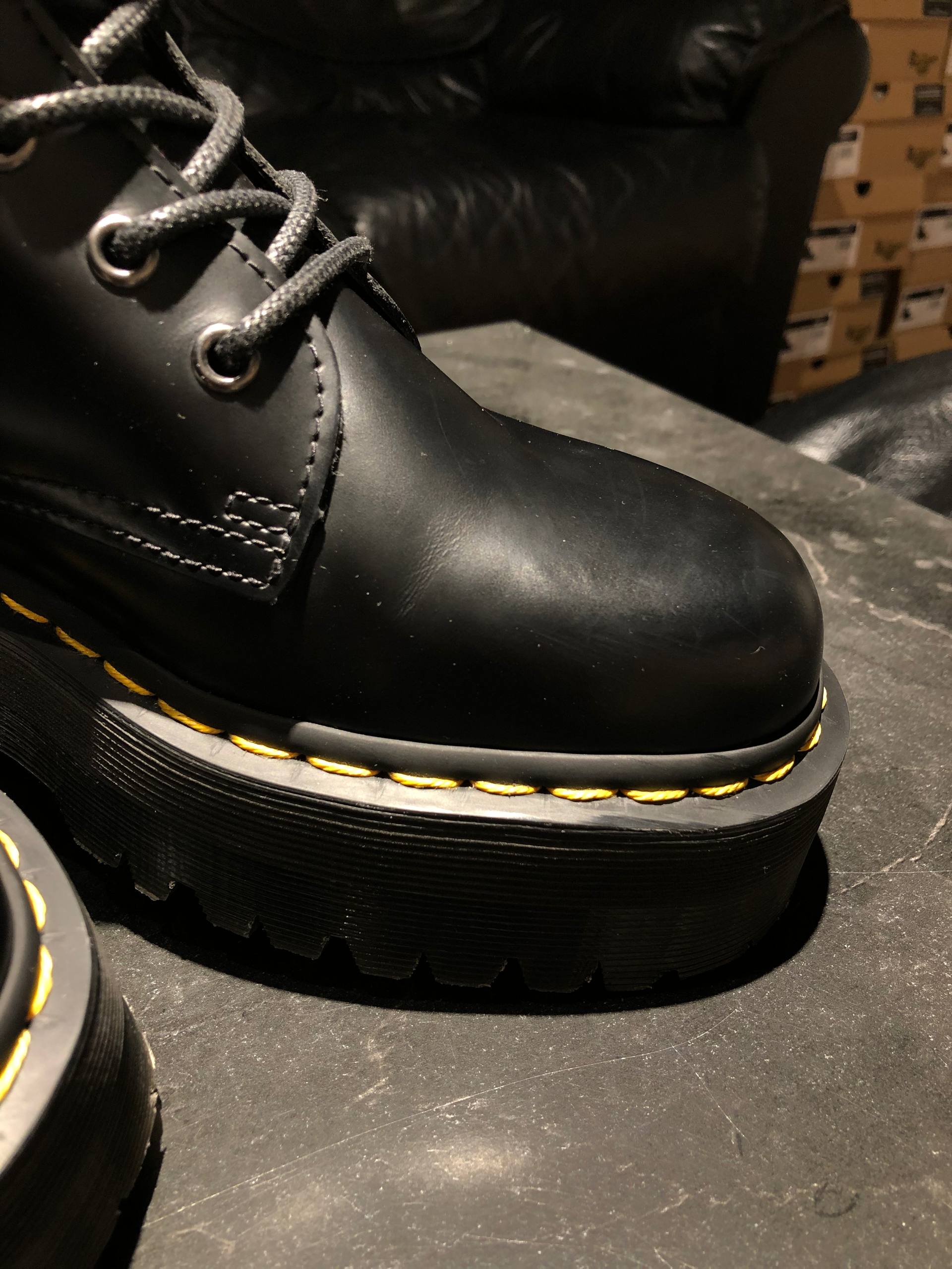 Dr. Martens Jadon - Black Polished Smooth (UK 7 EU 41) Вживані черевики Dr. Martens Jadon - Black Polished Smooth (UK 7 EU 41) в хорошому стані