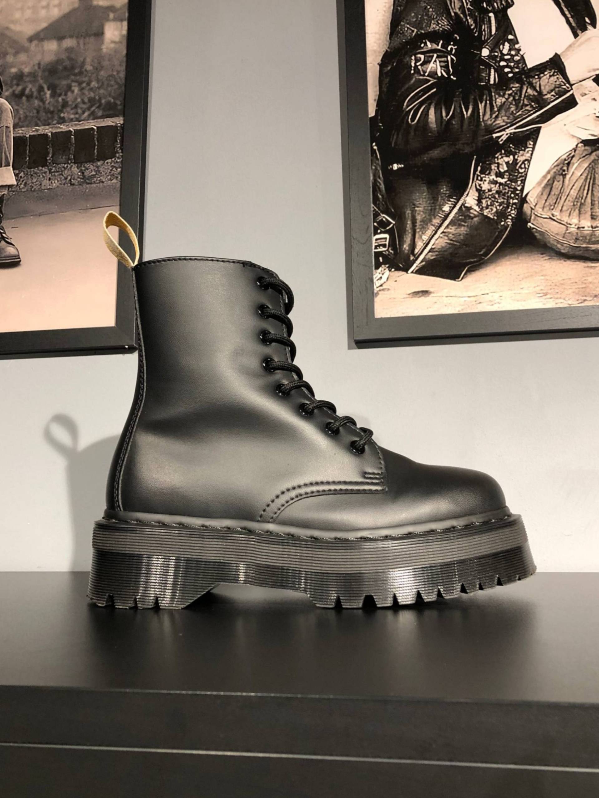 Dr. Martens Jadon II Vegan - Mono Black Felix - 38