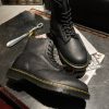 Б/у черевики Dr. Martens 1460 - Black Ambassador (UK 9 EU 43) в хорошому стані, вживане взуття Dr. Martens 1460 - Black Ambassador (UK 9 EU 43)