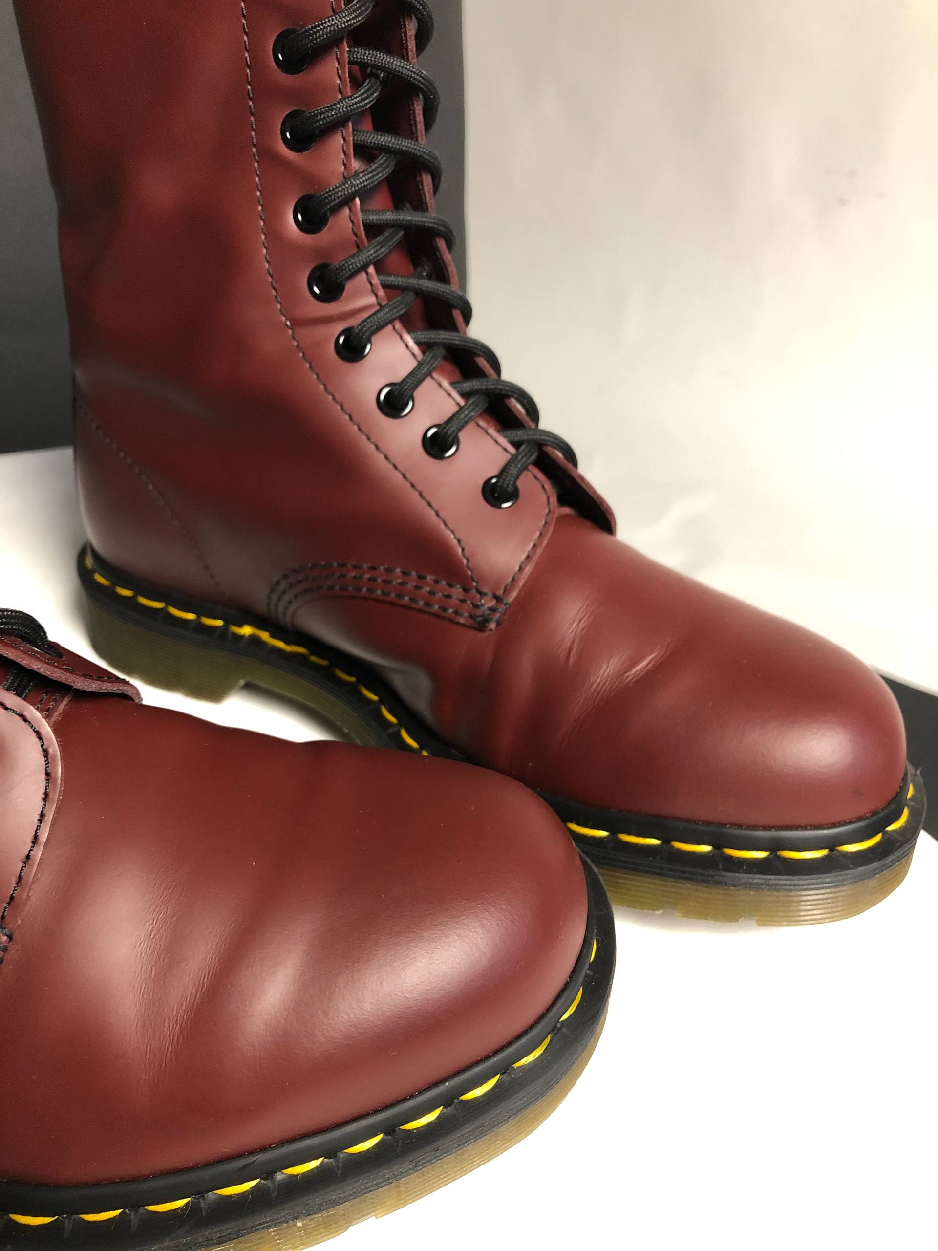 Dr. Martens 1490 - Cherry Red Smooth (UK 7 EU 41) (13) Вінтажні Dr. Martens 1490 - Cherry Red Smooth (UK 7 EU 41) купити в Україні, в хорошому стані Dr. Martens 1490 - Cherry Red Smooth (UK 7 EU 41) , вживані Dr. Martens 1490 - Cherry Red Smooth (UK 7 EU 41)