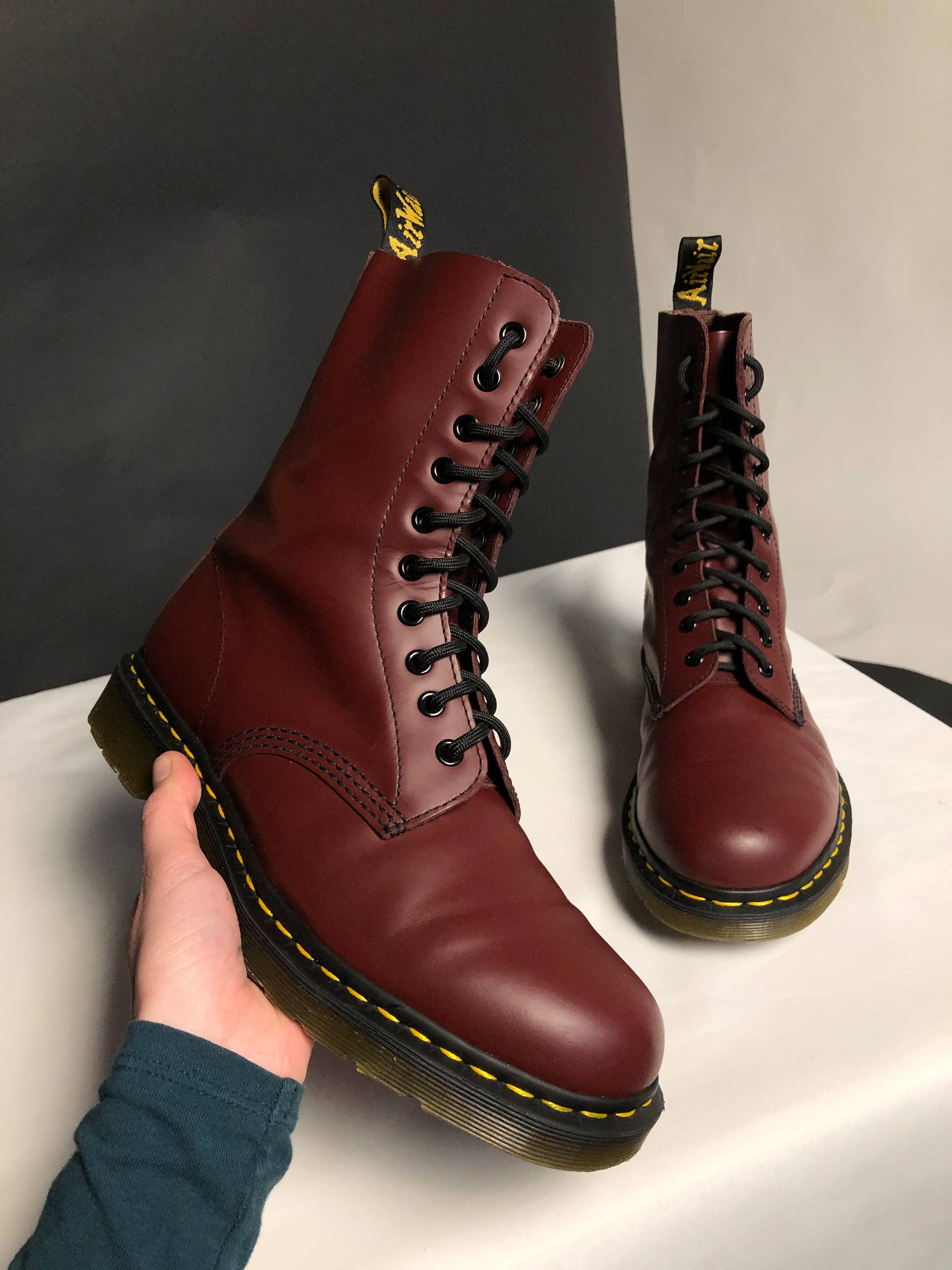 Dr. Martens 1490 - Cherry Red Smooth (UK 7 EU 41) (4) Вінтажні Dr. Martens 1490 - Cherry Red Smooth (UK 7 EU 41) купити в Україні, в хорошому стані Dr. Martens 1490 - Cherry Red Smooth (UK 7 EU 41) , вживані Dr. Martens 1490 - Cherry Red Smooth (UK 7 EU 41)