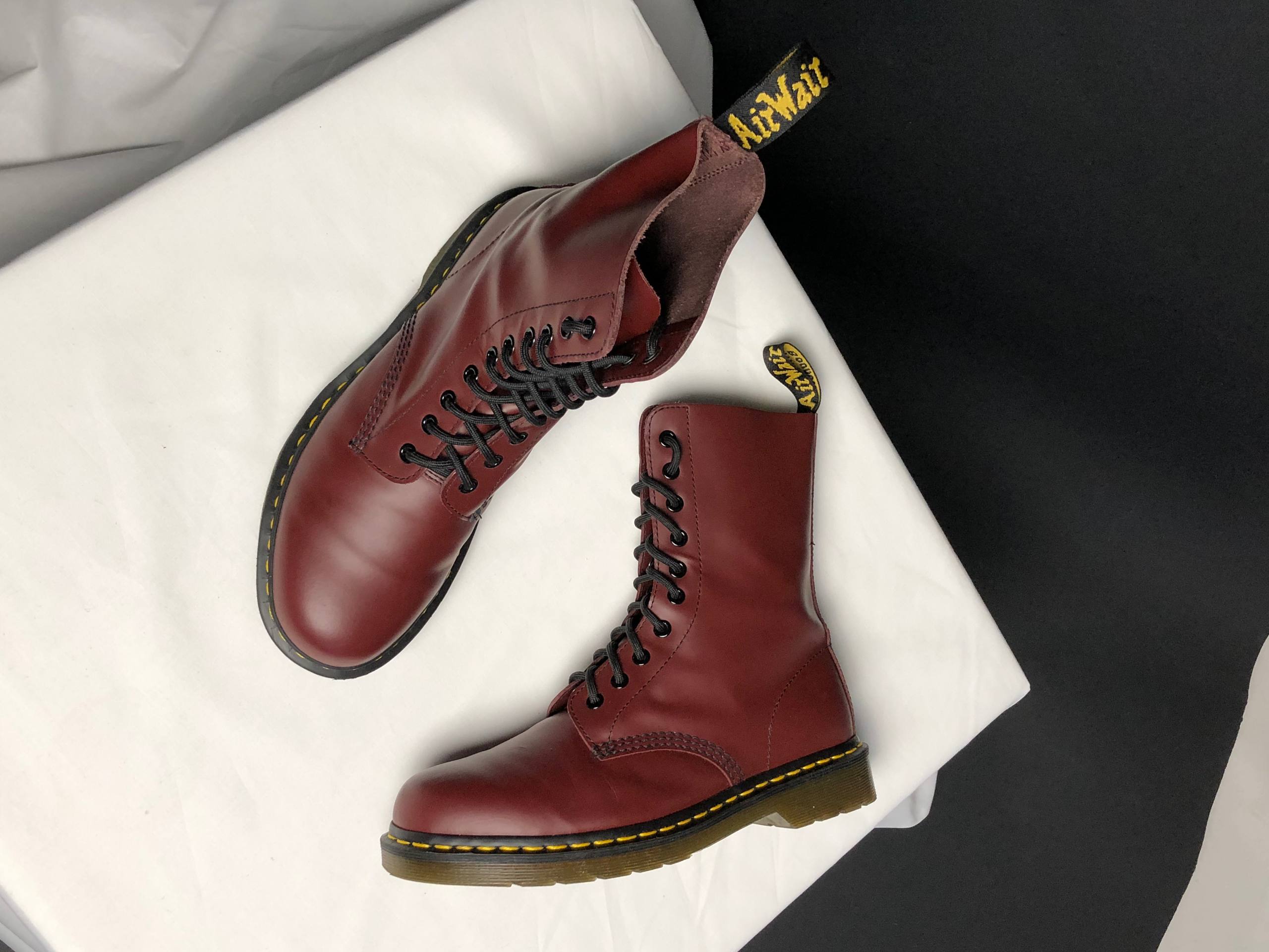 Dr. Martens 1490 - Cherry Red Smooth (UK 7 EU 41) (5) Вінтажні Dr. Martens 1490 - Cherry Red Smooth (UK 7 EU 41) купити в Україні, в хорошому стані Dr. Martens 1490 - Cherry Red Smooth (UK 7 EU 41) , вживані Dr. Martens 1490 - Cherry Red Smooth (UK 7 EU 41)
