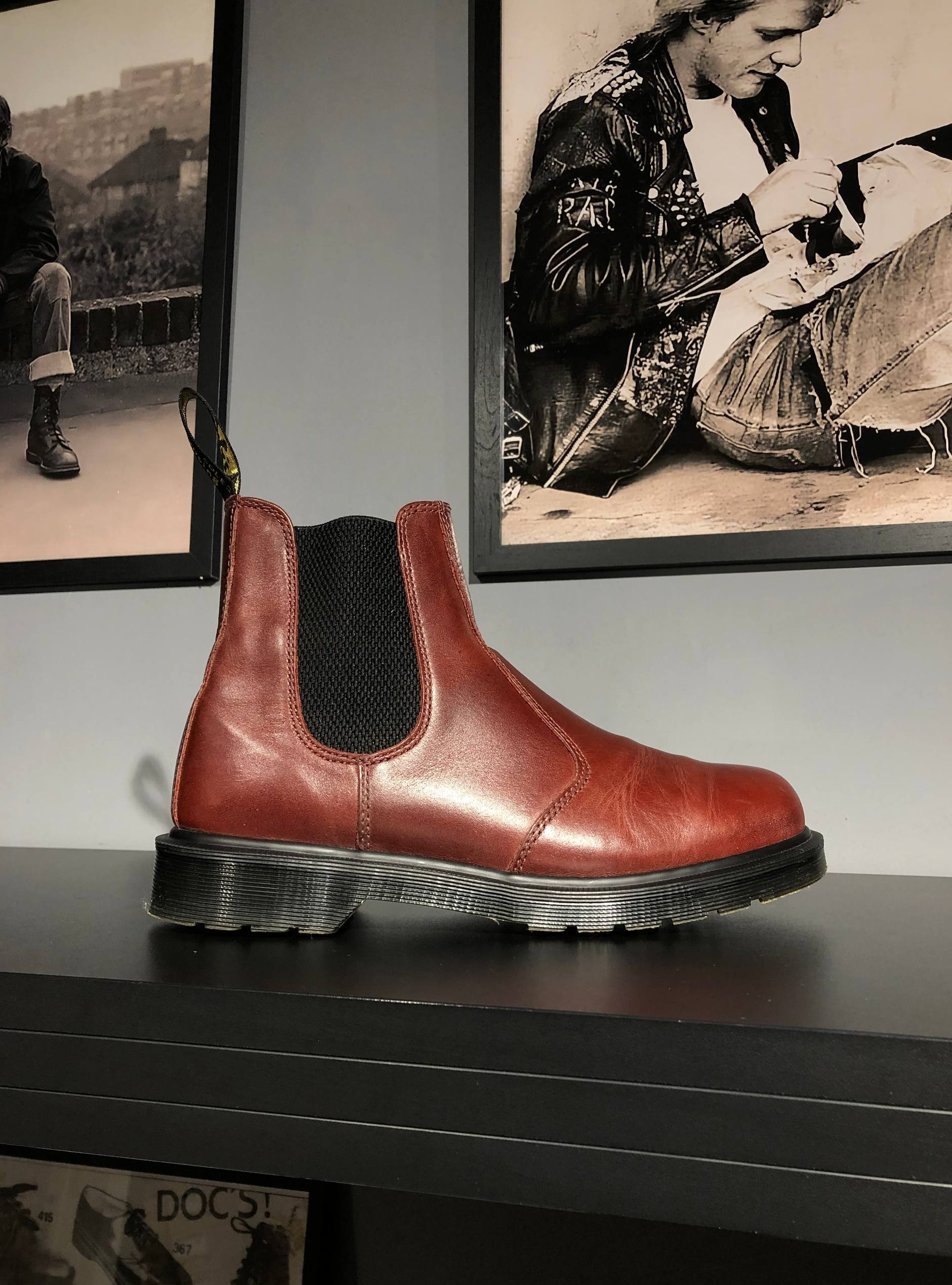 Dr. Martens 2976 ‘Made in England’ - Classic Calf Burgundy (UK 9 EU 43) Вінтажні оригінальні Dr. Martens 2976 ‘Made in England’ - Classic Calf Burgundy (UK 9 EU 43) в чудовому стані купити в Україні