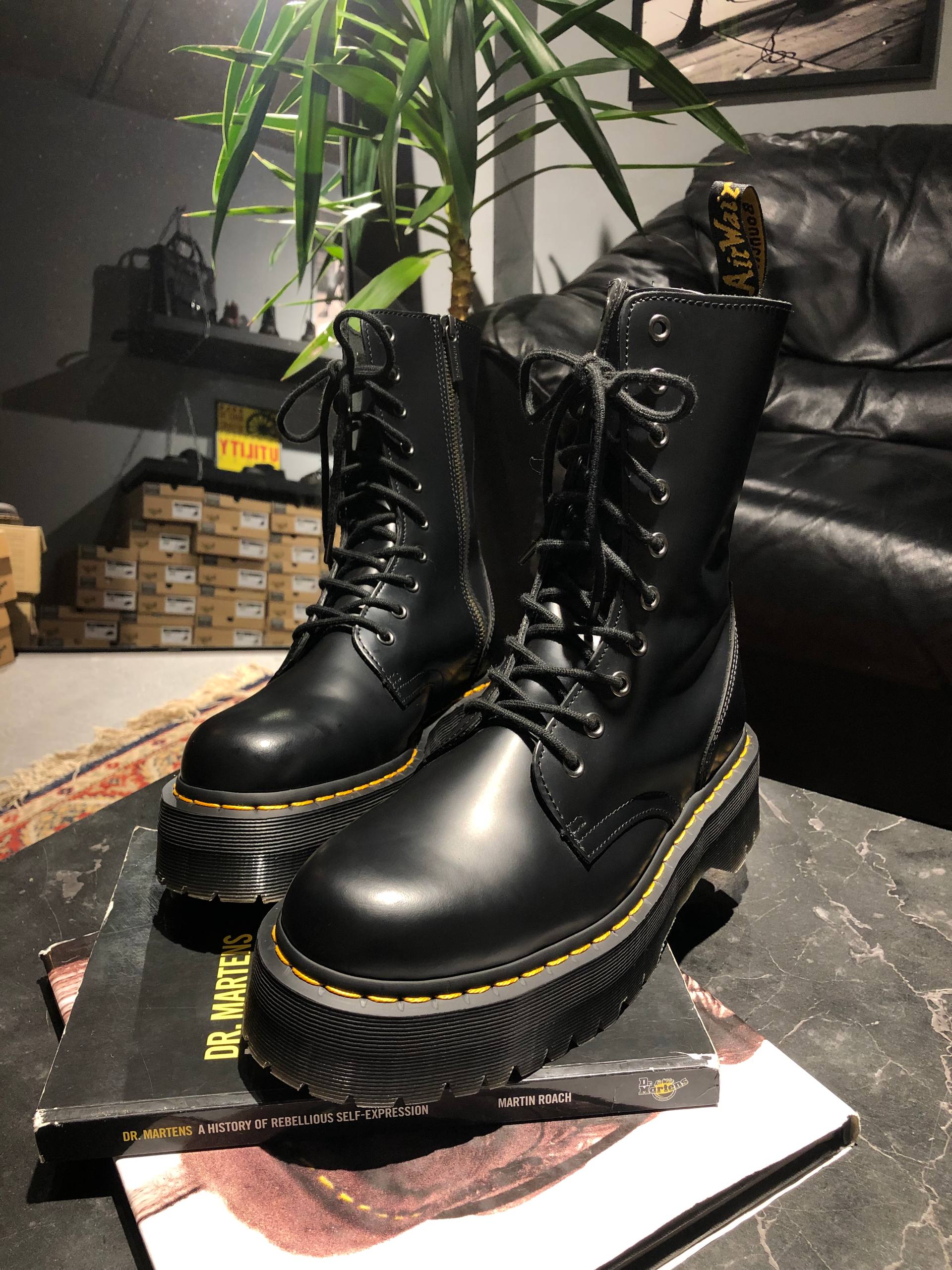 Dr. Martens Jadon Hi - Black Polished Smooth (UK 8 EU 42) (1) Б\у Dr. Martens Jadon Hi - Black Polished Smooth (UK 8 EU 42) в ідеальному стані, купити дешево в Україні
