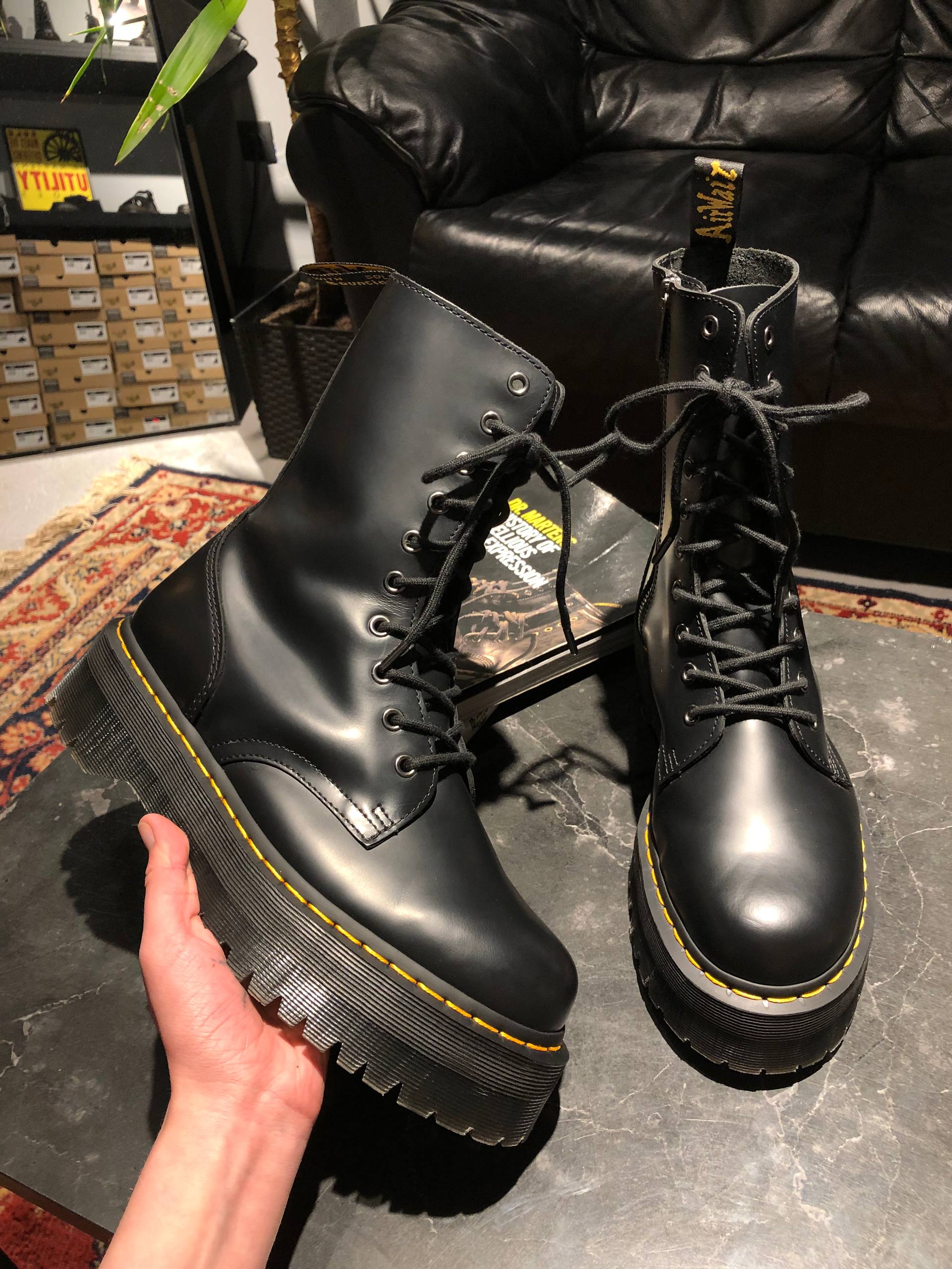 Dr. Martens Jadon Hi - Black Polished Smooth (UK 8 EU 42) (7) Б\у Dr. Martens Jadon Hi - Black Polished Smooth (UK 8 EU 42) в ідеальному стані, купити дешево в Україні