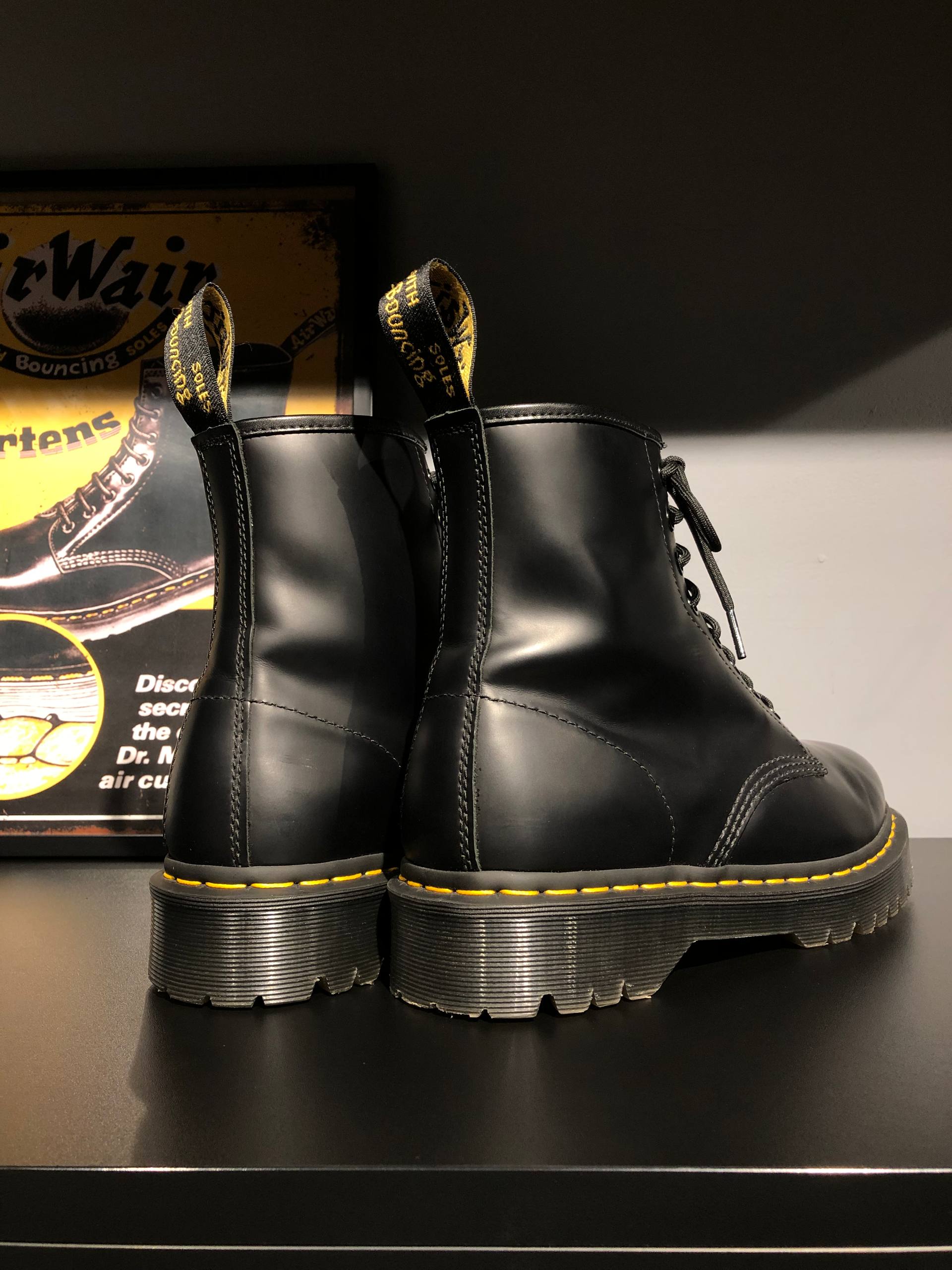Dr. Martens 1460 Bex - Black Smooth (UK 8 EU 42) (11) Вживані черевики Dr. Martens 1460 Bex - Black Smooth (UK 8 EU 42) в ідеальному стані купити в Україні