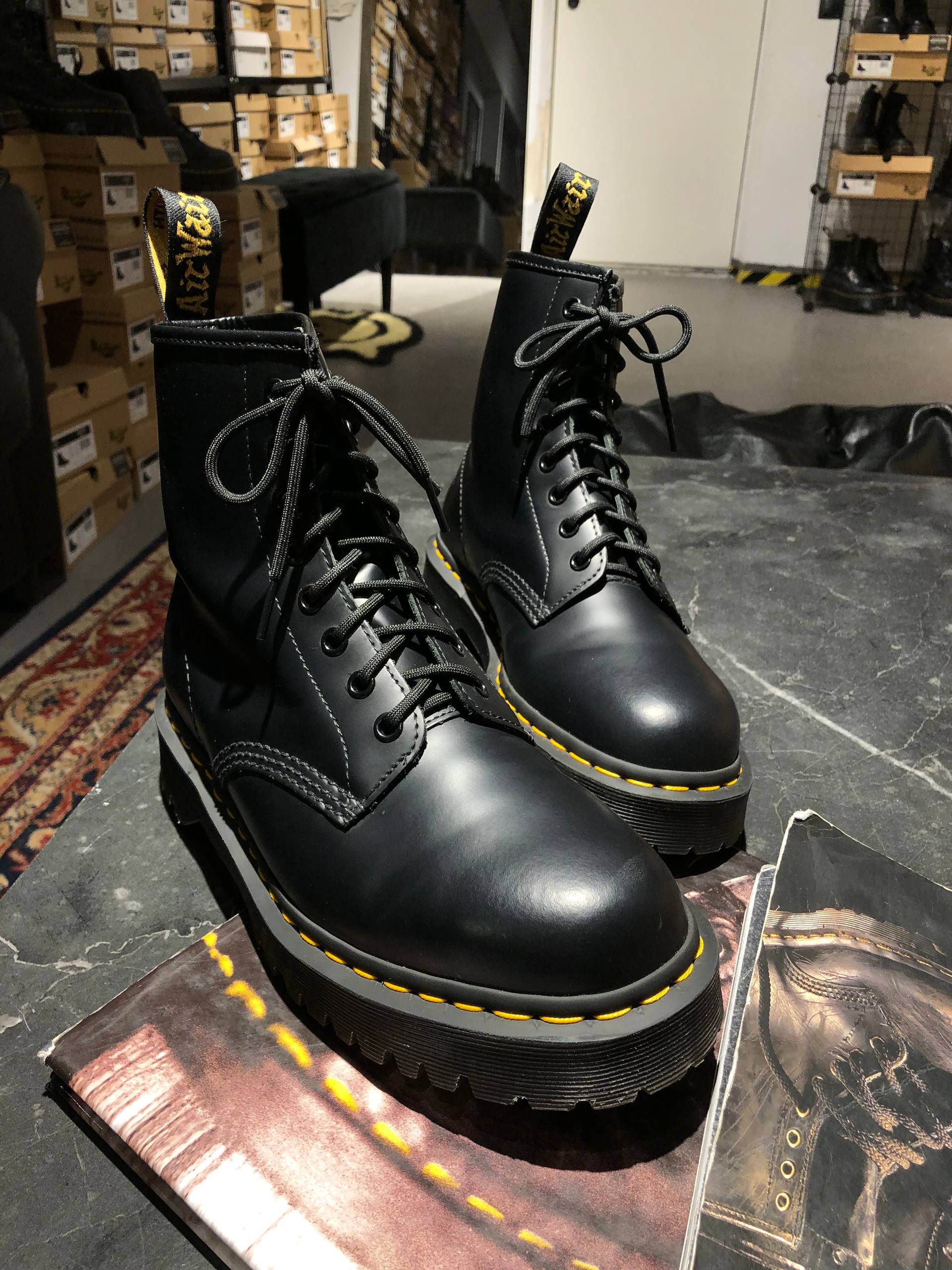 Dr. Martens 1460 Bex - Black Smooth (UK 8 EU 42) (3) Вживані черевики Dr. Martens 1460 Bex - Black Smooth (UK 8 EU 42) в ідеальному стані купити в Україні