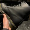 Вживані черевики Dr. Martens 1460 - Black Greasy (UK 7 EU 41) в чудовому стані купити онлайн