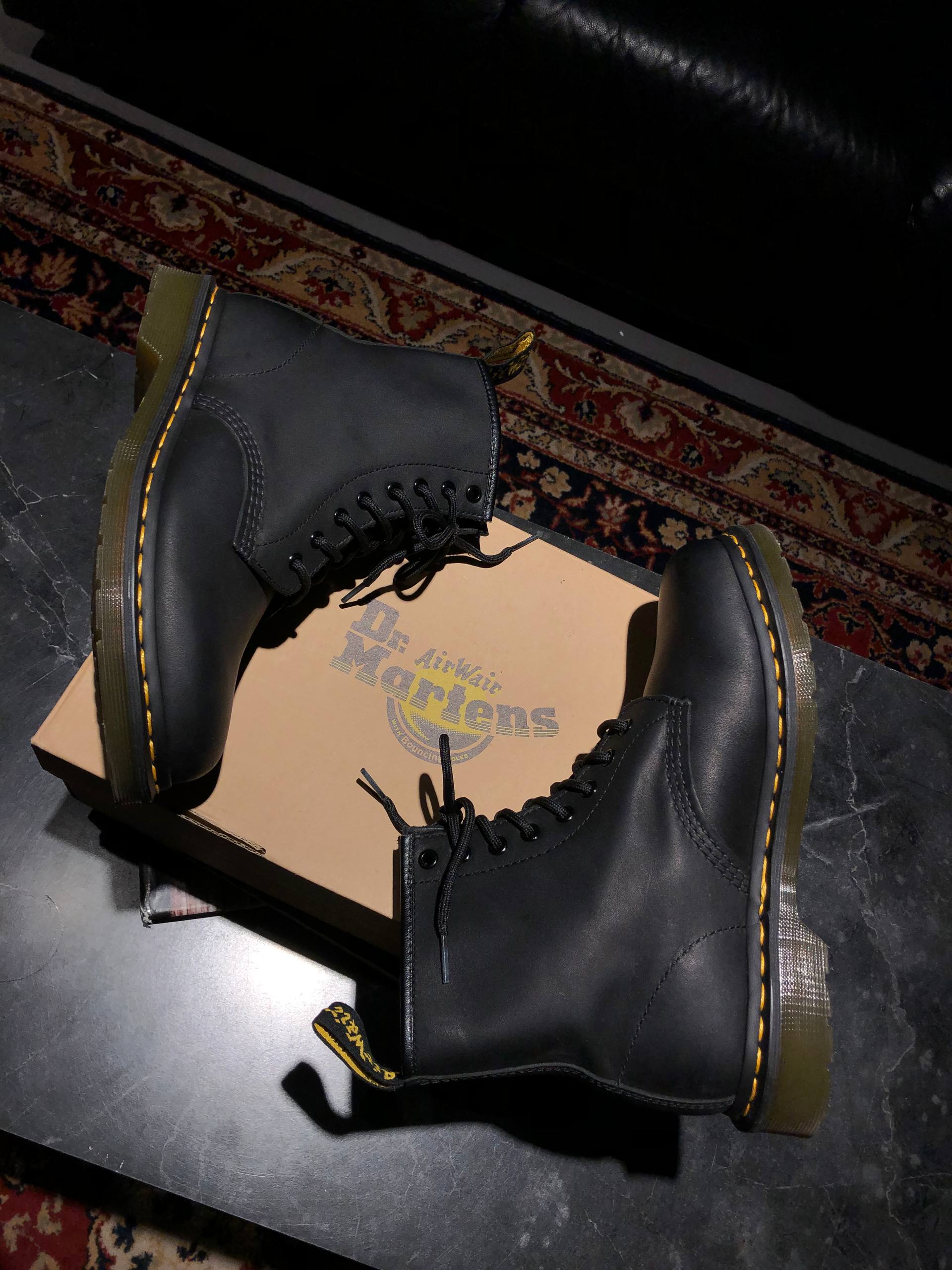 Dr. Martens 1460 - Black Greasy (UK 7 EU 41) (9) Вживані черевики Dr. Martens 1460 - Black Greasy (UK 7 EU 41) в чудовому стані купити онлайн