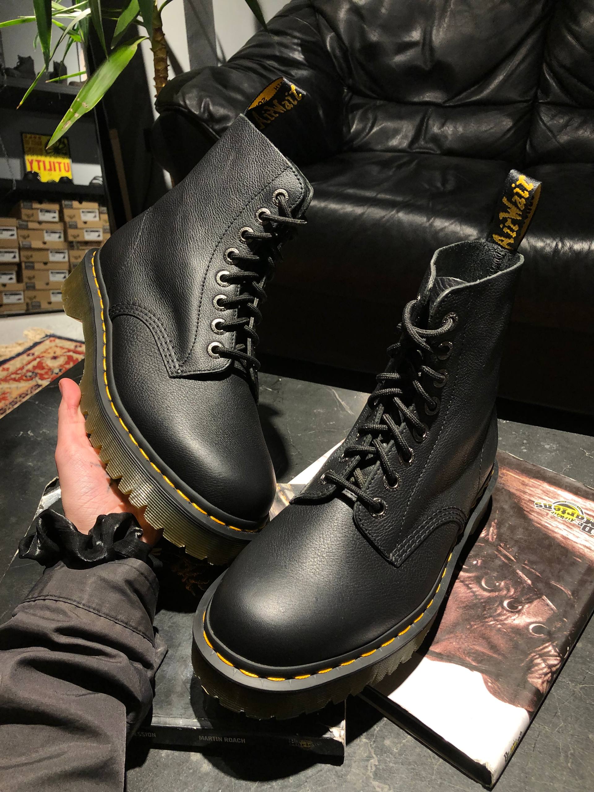 Dr. Martens Pascal Bex - Black Pisa (UK 8 EU 42) (8) Черевики Dr. Martens Pascal Bex - Black Pisa (UK 8 EU 42) б\у стан як нові